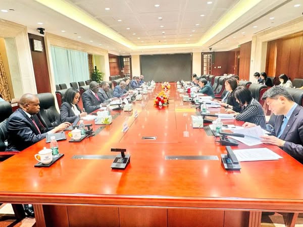 Meeting with Vice President of the Export and Import Bank of China.