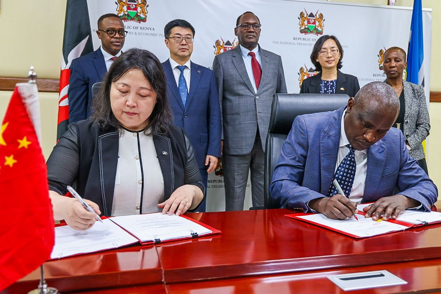 The signing of a USD 185 million concessional Loan Agreement to finance the Intelligent Transport System (ITS) Project.